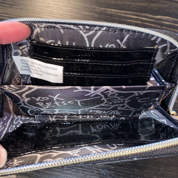 BOTH OF THESE Betsey Johnson wristlet and bag Both perfect condition!! - Picture 3 of 16